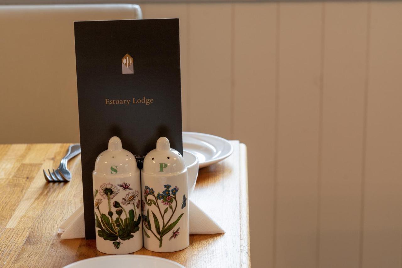 Estuary Lodge Motel B&B 塔桑墨 外观 照片